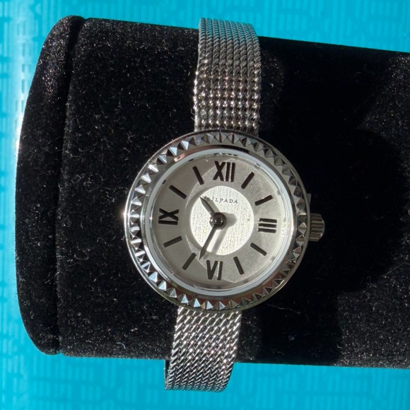 Silpada ‘Always Elegant’ Stainless Steel Adjustable Buckle Watch_Item T3138 - Picture 6 of 6
